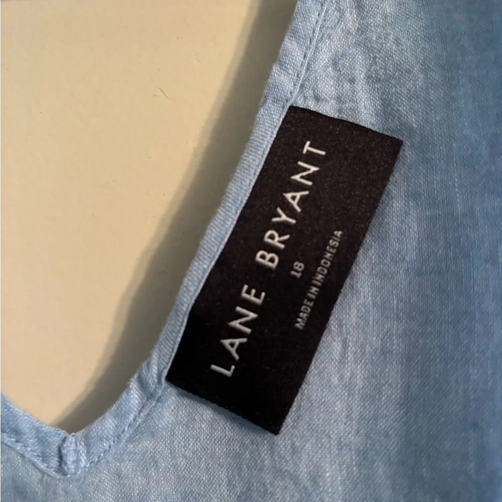 Sleeveless gauze Lane Bryant top- light blue-size 18 - Picture 2 of 2